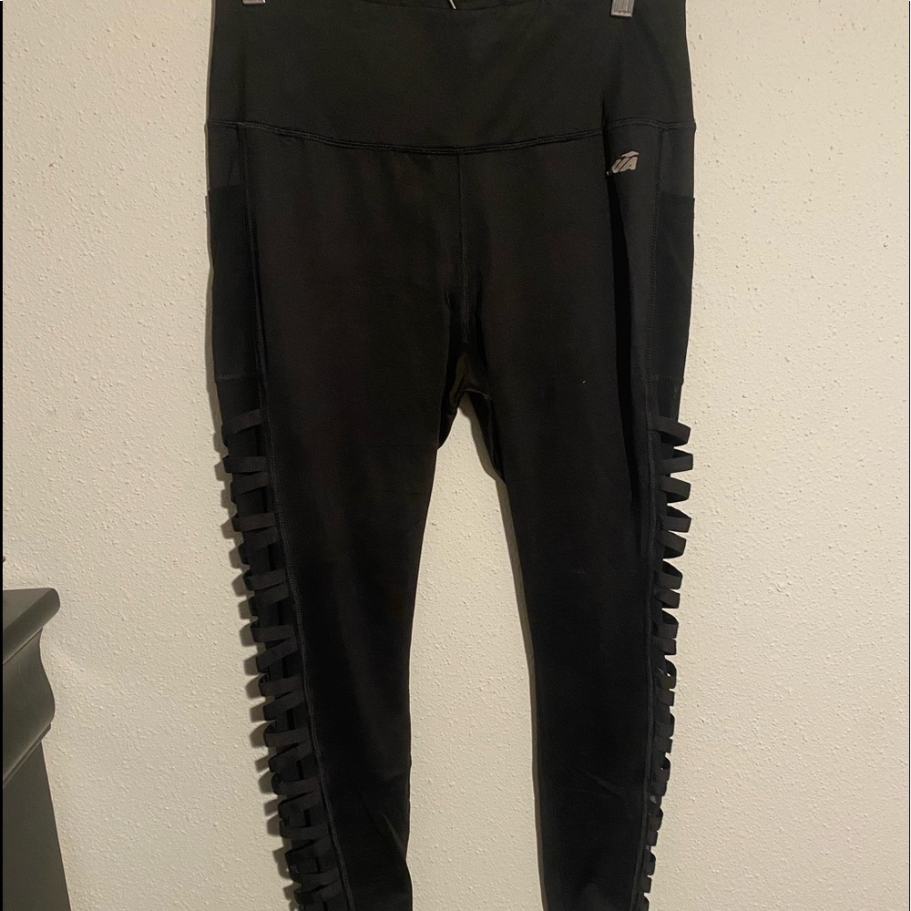 AVIA leggings with cut design down the side